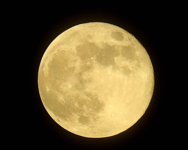 A supermoon occurs when the full moon is closest to the Earth (Photo: Getty Images)