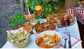 Pizza and drinks deal at New Inn, Tupton