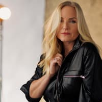 Kerry Ellis stars in Rock Anthems show touring to Peak District