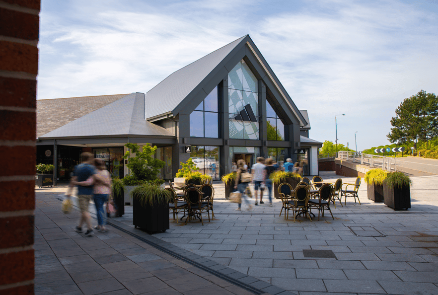 Two Socket Outlets Two-day discount event at Frasers Plus Designer Outlet East Midlands ...