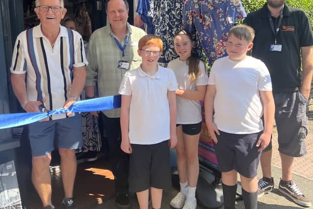 Councillor Tony Dales and children from Chapel-en-le-Frith Cof E VC Primary School