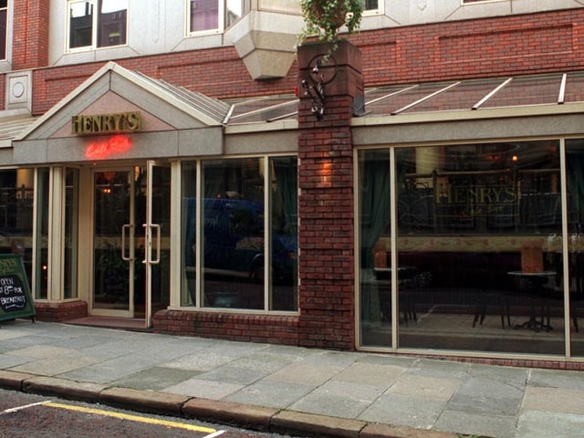 It maintained many characteristics of an 80's wine bar and attracted a younger crowd on a weekend. You never tried to wander in with trainers on because you wouldn't get very far.