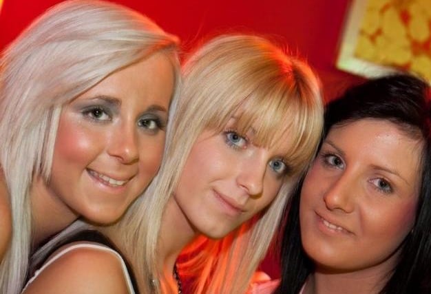 Leoni, Sophie and Laura at the Glassroom in 2010.