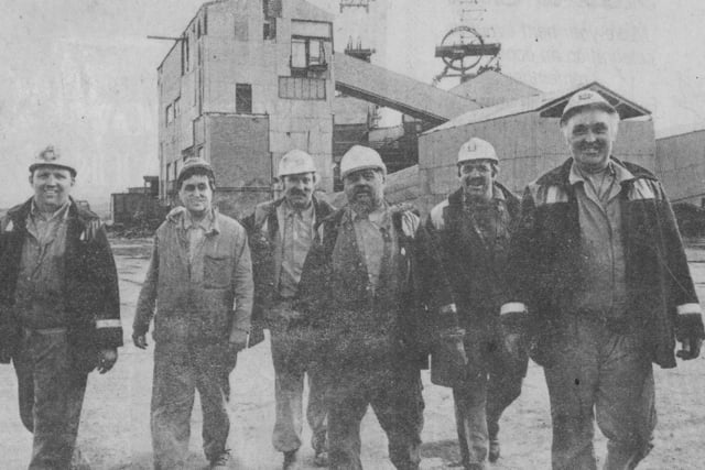 A photograph from 1986 of miners from the day shift on the day that Glasshoughton Colliery closed.