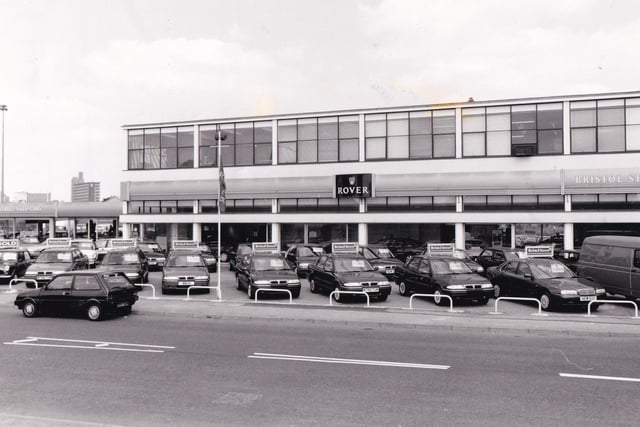 The refurbished Bristol Street Motors showroom on Water Lane in August 1994.