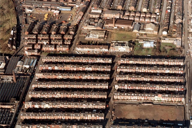 February 1988. In the top left corner is Stanley Road at the junction with Beckett Street and Harehills Road. The corner of Beckett Street Cemetery can be seen.