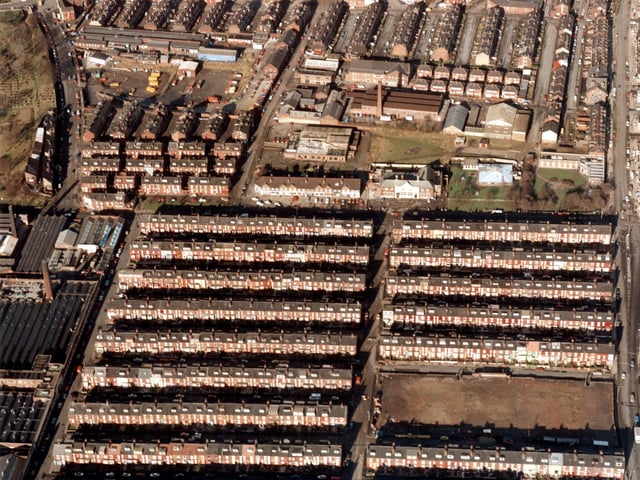 February 1988. In the top left corner is Stanley Road at the junction with Beckett Street and Harehills Road. The corner of Beckett Street Cemetery can be seen.