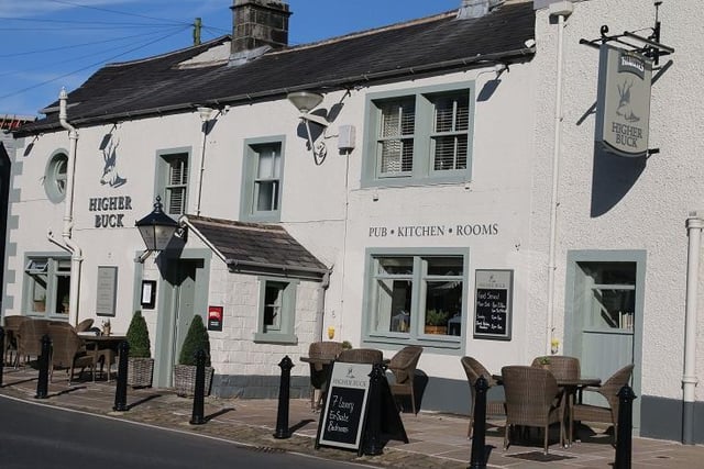 A smartly refurbished pub with pastel-painted wood panelling and modern furnishings, in a lovely Ribble Valley village. Bag a spot at one of the U-shaped banquettes or on the sunny terrace overlooking the Square and dine on reassuringly robust, seasonal dishes. Service is friendly and stylish bedrooms await.