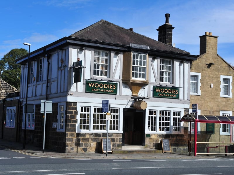 Headingley is known as a student area but slightly further up Otley Road, towards West Park, is Far Headingley. Students still live in the area but also plenty of families. It has its own parish church, St Chad's Church and the Cottage Road Cinema. It is also the start of the Otley Run pub crawl which begins at Woodies and the Three Horseshoes. It has regular buses into Headingley and into Leeds city centre.