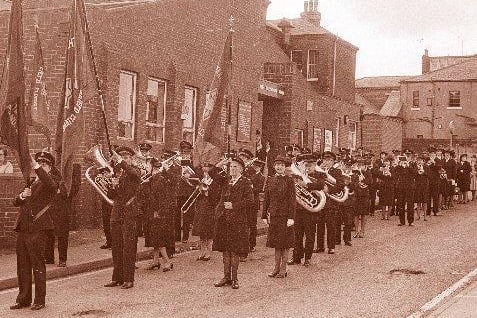 The Salvation Army march from Vicarage Street to Wakefield Cathedral in 1985