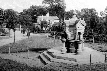 Clarence Park is pictures around 1900