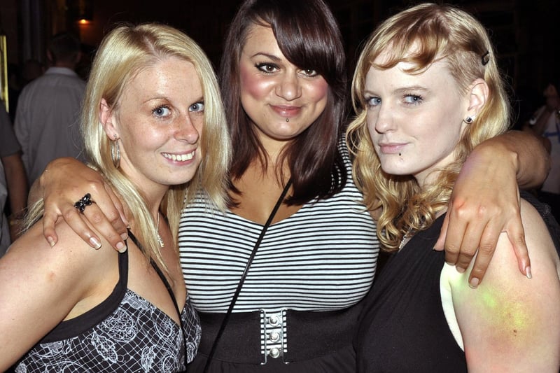 Stacey, Nadia and Drea out for a friend's birthday, in 2009.