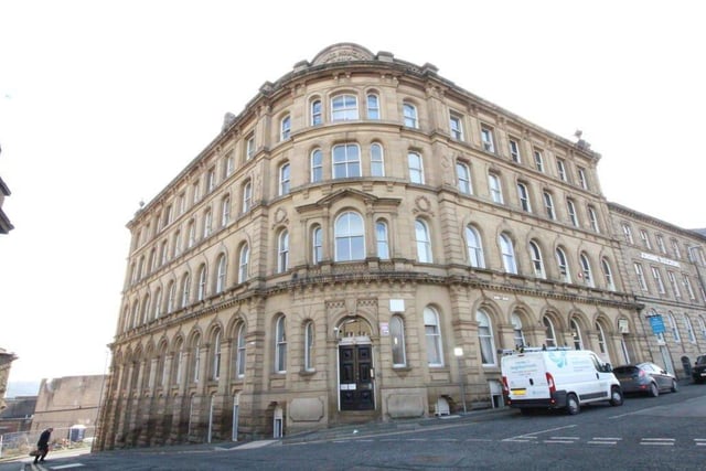 11 Howgate House, Dewsbury. On sale with Local Properties Estate Agents priced £39,950