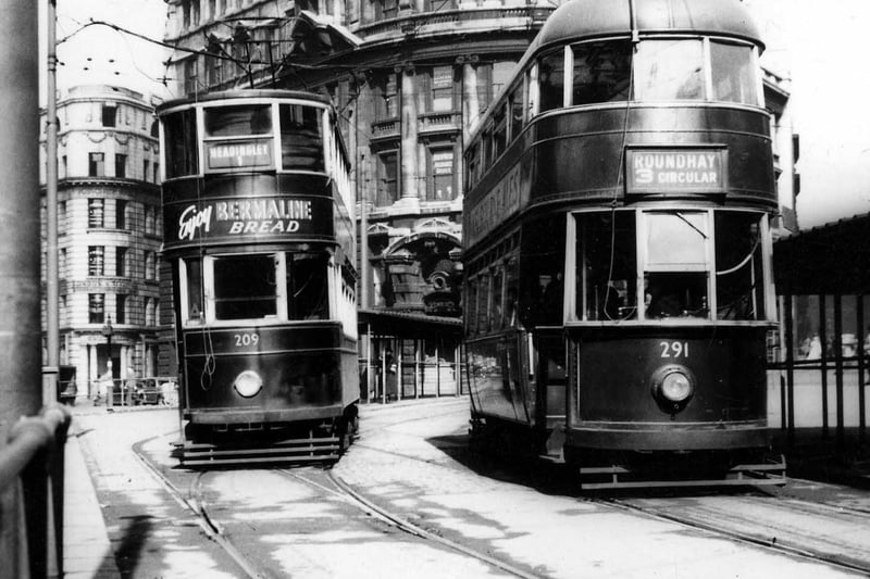 April 1951. Two trams on City Square showing two trams. No.209 on the left is a Horsfield travelling on route 1 to Headingley. On the right is no.291, on route 3 to Roundhay, one of 30 trams acquired from Southampton in 1949.