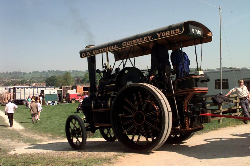 A five tonne steam tractor built in 1920 by John Fowlers of Leedsarrives at Otley Show in May 1998.