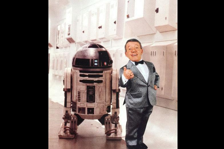 Kenny Baker with R2-D2