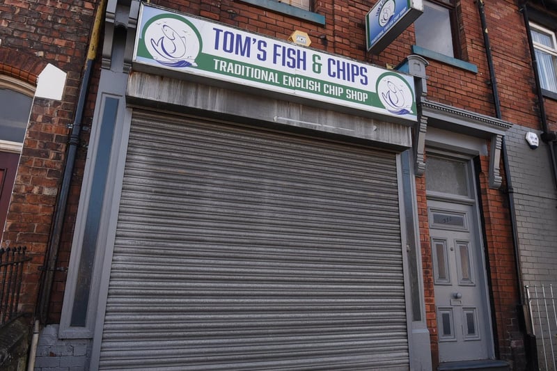 Exterior of Tom's Fish and Chips, 318 Ormskirk Road, Wigan - scored five.