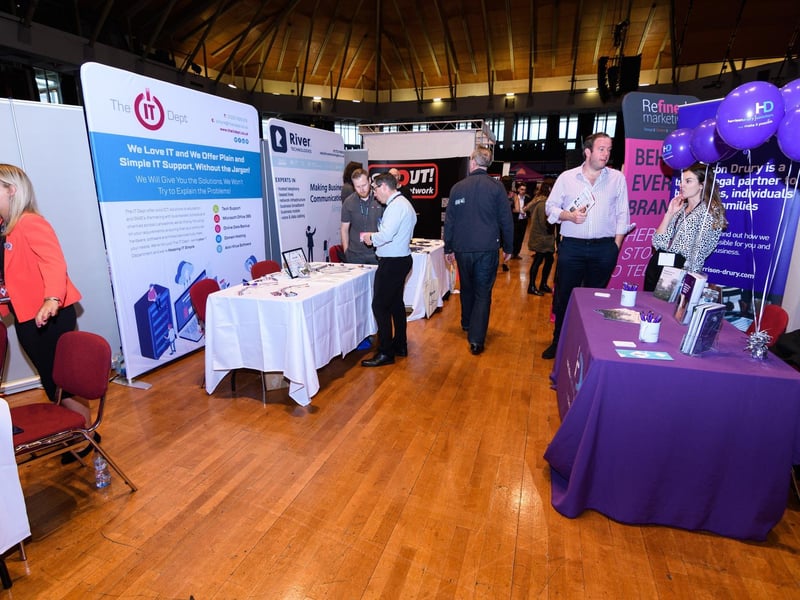 Stands in the centre of the auditorium