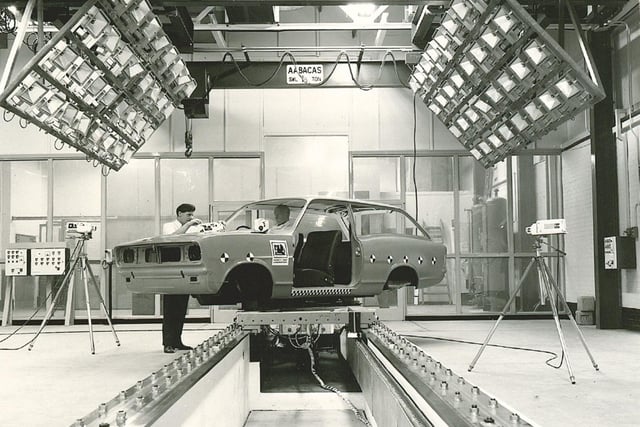 Millbrooks ServoSled test facility was one of the first to be built in the UK. The state-of-the-art set up tests a range of vehicles, and even covers aerospace and rail applications.