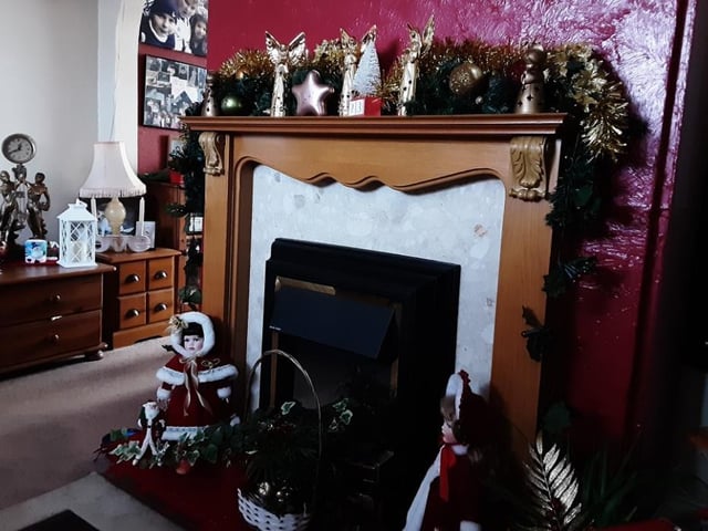 Some beautiful decorations here at the home of Sarah Chalk's mother's house