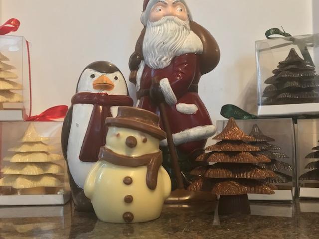 Based at Hortons Yard, Melbourne Road, Chichester, this local chocolate company make its own chocolates in small batches. The In House Range is available immediately, or they can make your bespoke requests to order.