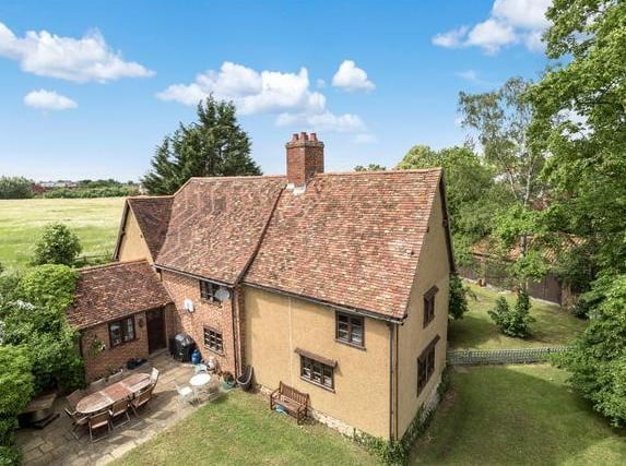 This 4 bed detached house in the High Street, Great Barford, is on the market for £875,000 (Zoopla/Thomas Morris - Biggleswade)