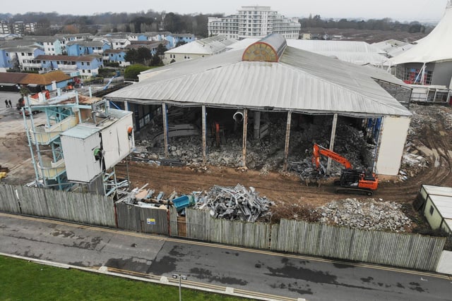 Butlin's swimming pool demolition. Photo: Eddie Mitchell SUS-210102-124908001