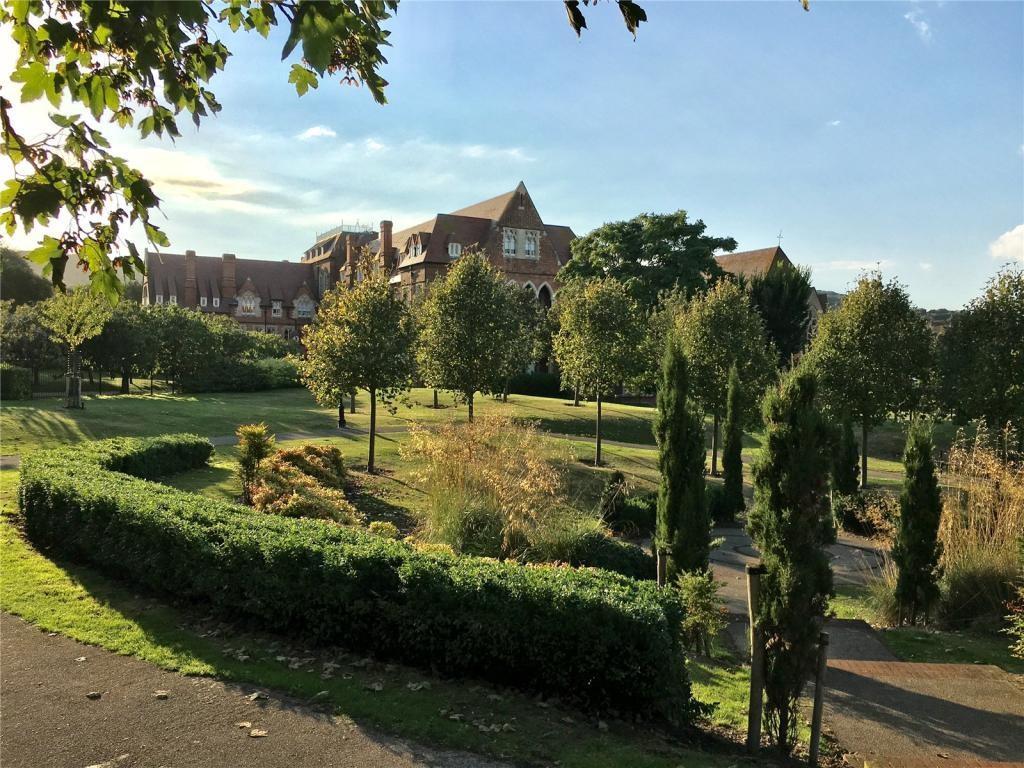 Darley Road features a garden with a listed chapel.