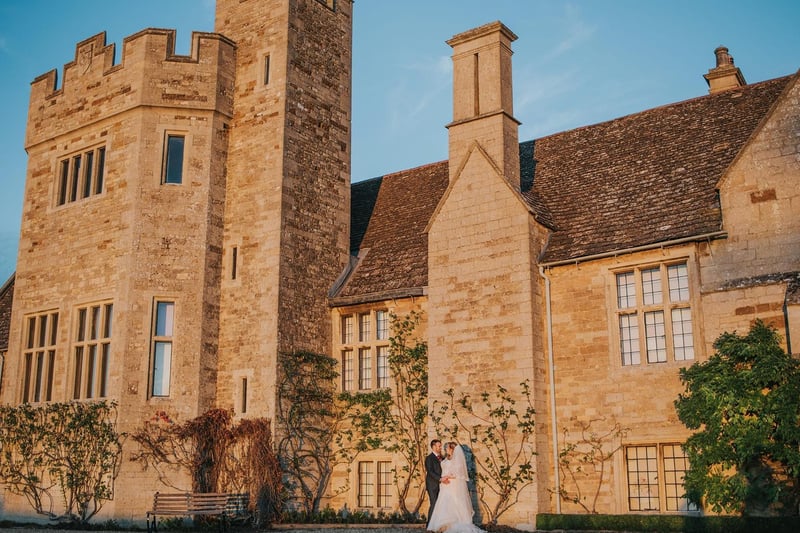 Have you ever dreamed of having the ultimate fairytale wedding in a castle? Well, now you can because Rockingham Castle offers an exclusive wedding venue with breathtaking views of the Welland Valley and their formal gardens. Their 950 year old Great Hall offers the perfect historic setting for ceremonies.
