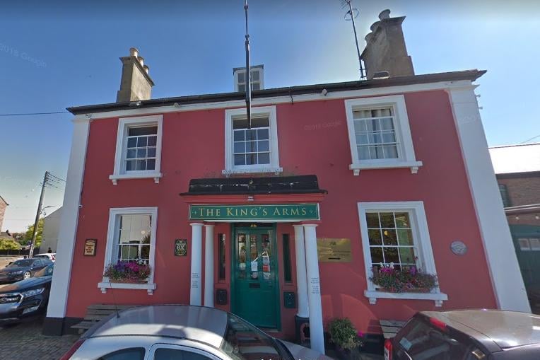 The King’s Arms is a traditional family run freehouse hidden away in the heart of the ‘Tring Triangle’ (C) Google Maps