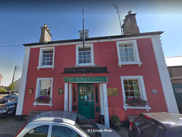 The King’s Arms is a traditional family run freehouse hidden away in the heart of the ‘Tring Triangle’ (C) Google Maps