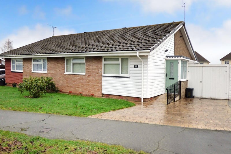Well presented two bedroom semi-detached bungalow situated within this highly regarded road within South Beaumont Park.