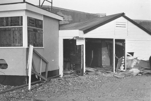 Major storm that hit Eastbourne on 20th/21st Jan 1965 SUS-220118-130945001