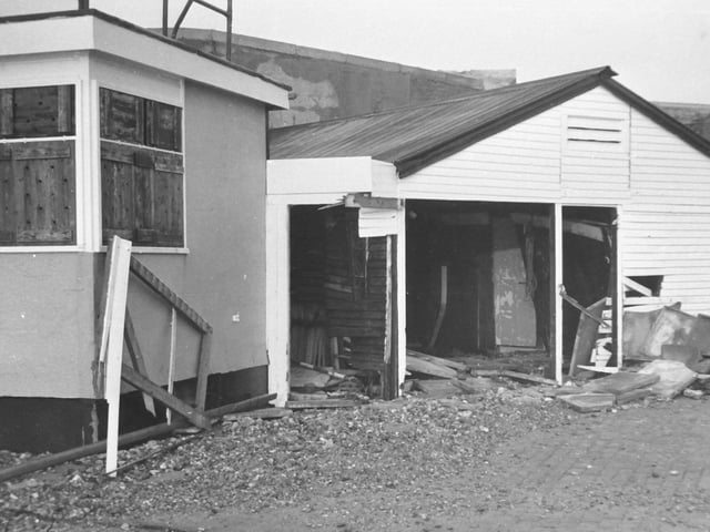 Major storm that hit Eastbourne on 20th/21st Jan 1965 SUS-220118-130945001
