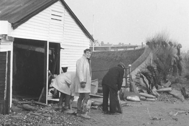 Major storm that hit Eastbourne on 20th/21st Jan 1965 SUS-220118-131108001