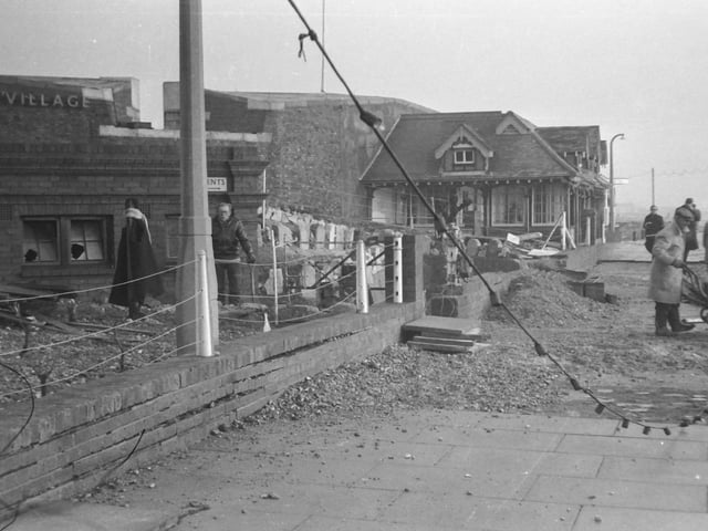 Major storm that hit Eastbourne on 20th/21st Jan 1965 SUS-220118-131046001