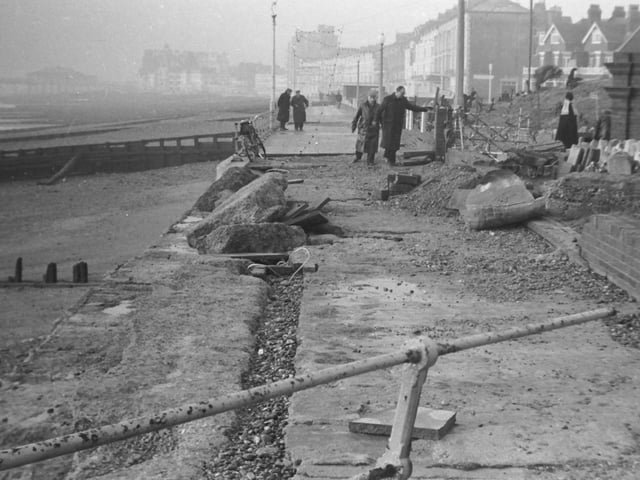 Major storm that hit Eastbourne on 20th/21st Jan 1965 SUS-220118-131248001