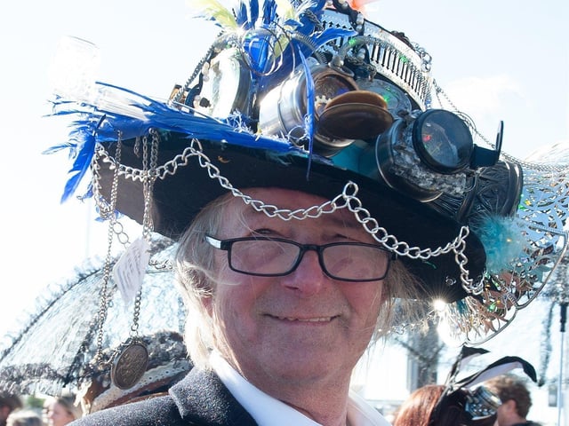 Fat Tuesday's Umbrella Parade 2022 in Hastings. Photo by Frank Copper. SUS-220228-082244001