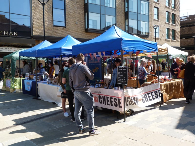 The market was held in Piries Place SUS-210426-141945001