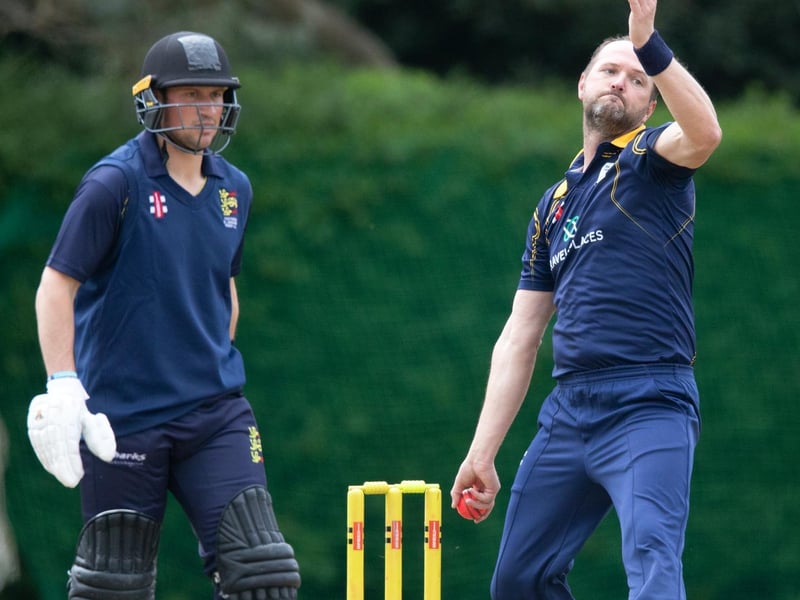 Action from the Sussex Premier League clash between Middleton and Hastings at Sea Lane / Pictures: Chris Hatton