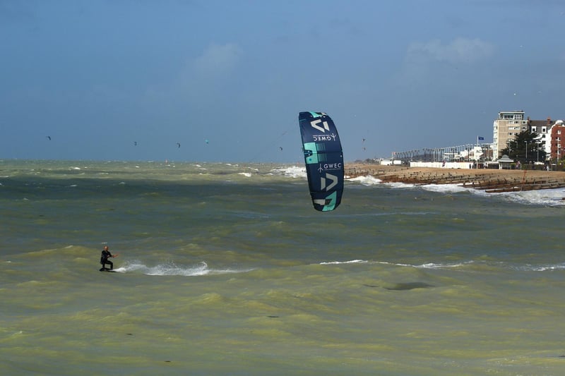 Kitesurfer Lewis Crathern / Pictures by Eunice Bergin and Danny Pitson