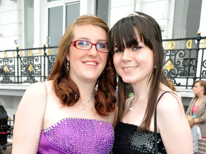 Bishop Bell School Prom at The Cavendish July 5th 2012 E27143N ENGSUS00120120607130818