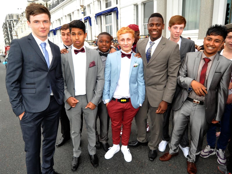 Bishop Bell School Prom at The Cavendish July 5th 2012 E27143N ENGSUS00120120607130753