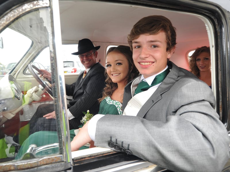 Bishop Bell School Prom at The Cavendish July 5th 2012 E27143N ENGSUS00120120607130611