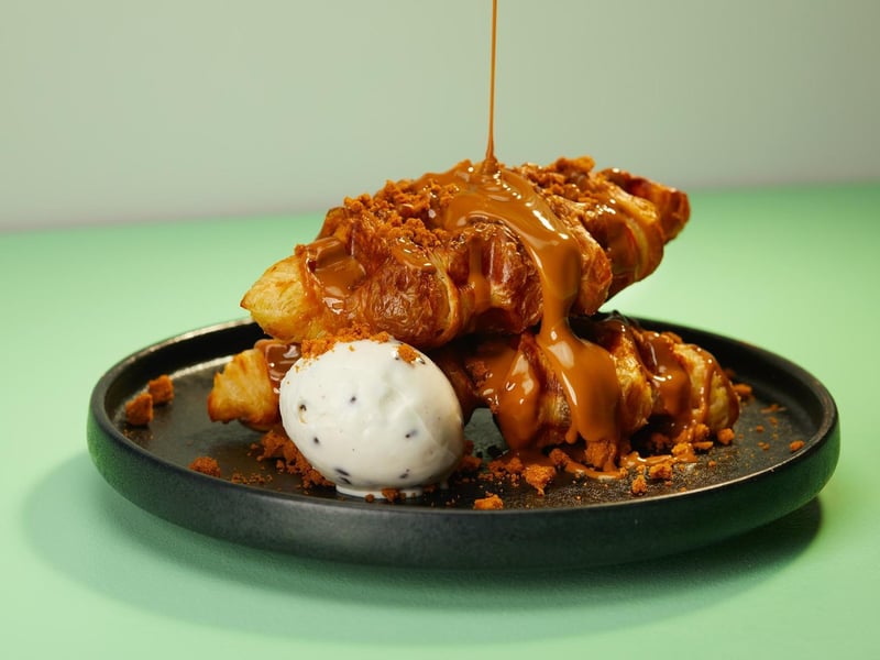 For something closer to a fine dining experience, head over to Heavenly Desserts on Wellingborough Road where they serve up delicious and authentic Italian gelato and ice cream sundaes. They also serve a range of cakes, fondues, custard dishes, cookie dough and more with gluten-free and vegan alternatives. For more information, call 01604 244694.