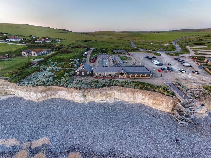 Birling Gap. Photo by Allen Taylor. SUS-210813-120305001