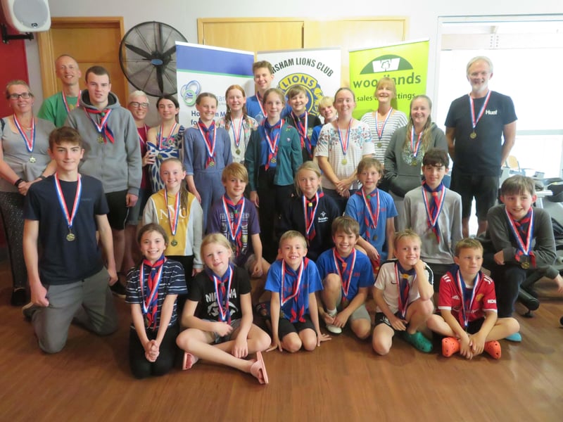 2nd Horsham Scouts All Teams and leaders Together SUS-210921-131708001