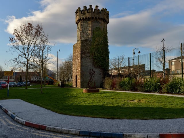 A picturesque Fountain Heritage Centre on a frosty morning. DER2102GS - 022