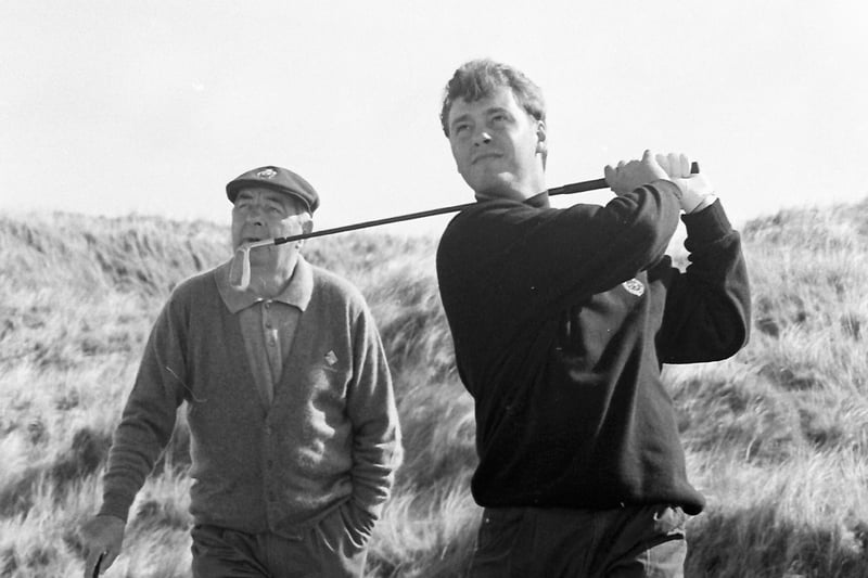 PACEMAKER PRESS 19/4/1994
221/94
Darren Clarke, Ulster golfer, being coached by Bob Torrance at Royal Portrush.