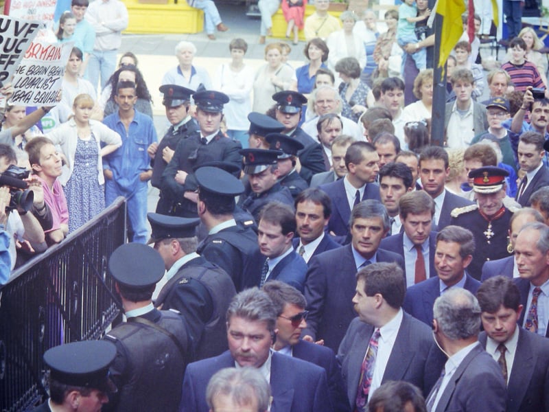 PACEMAKER PRESS 7/7/1994317/94Prince Charles in Derry during 2 day visit to N. Ireland. Jostled and heckled by Republican protestors on Craft Village.